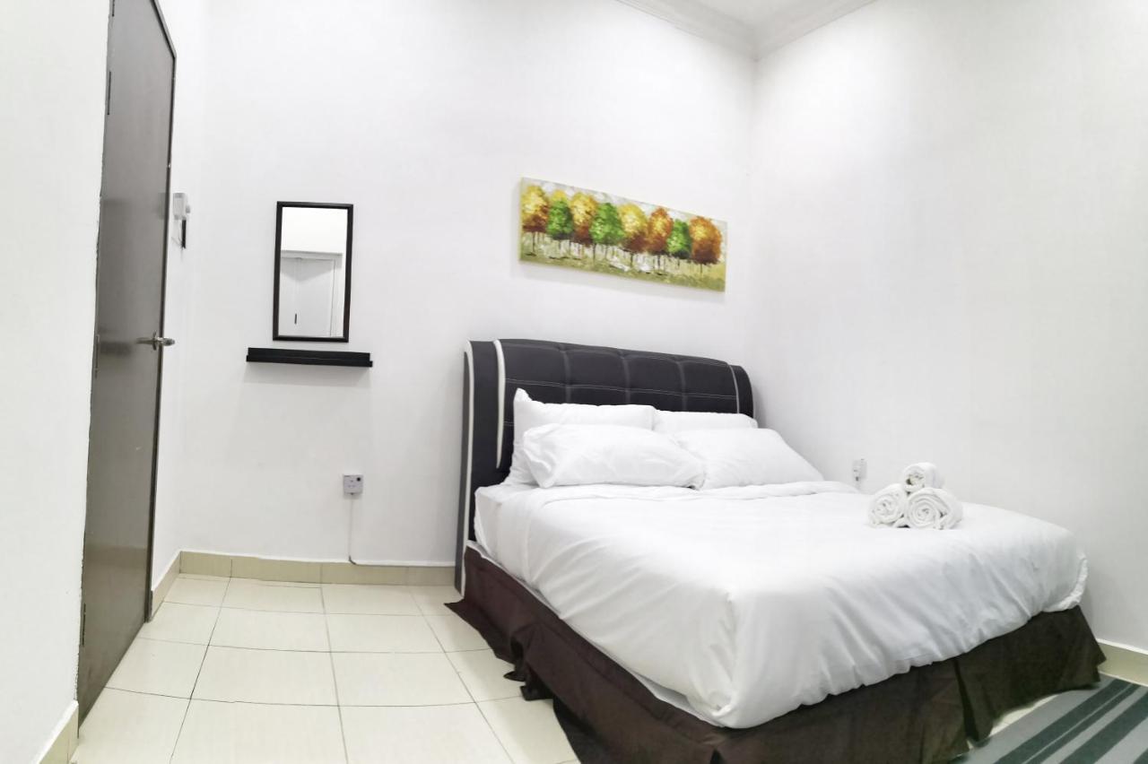 Teratak Persona Homestay. 4 Rooms Double Storey Terrace In Kuantan City. Eksteriør bilde