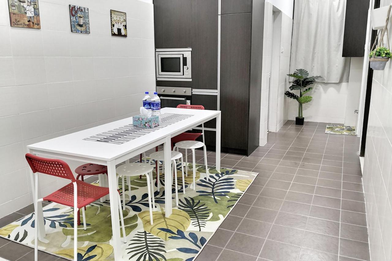 Teratak Persona Homestay. 4 Rooms Double Storey Terrace In Kuantan City. Eksteriør bilde